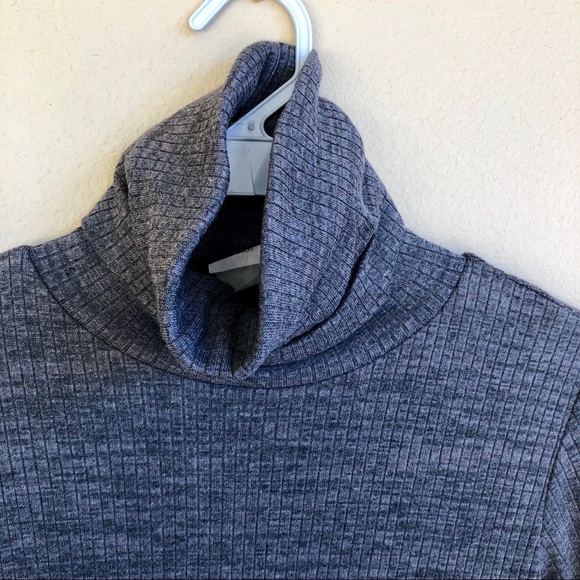 Charcoal 3/4 sleeve ribbed turtleneck top, NEW - Picture 6 of 8